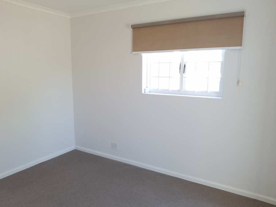 To Let 1 Bedroom Property for Rent in Sunnydale Western Cape